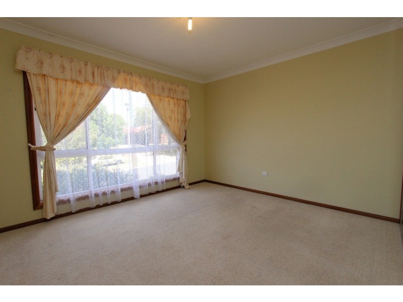 64 Lorimer Street, Llanarth NSW 2795
