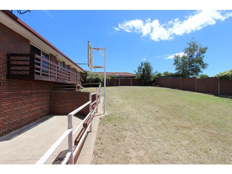 64 Lorimer Street, Llanarth NSW 2795
