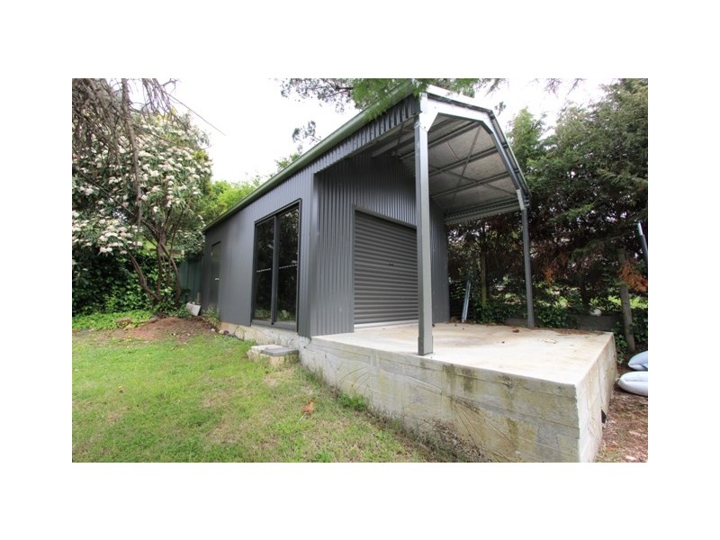 11 Violet Street, Bathurst NSW 2795