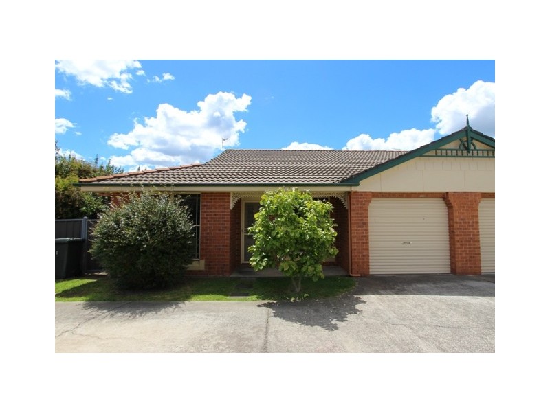 4/174 Keppel Street, Bathurst NSW 2795