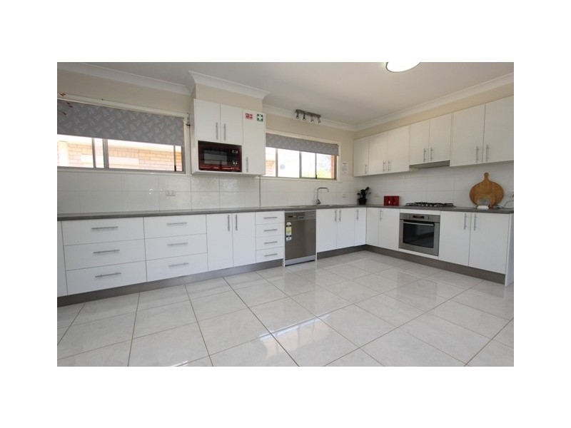 37 Edgell Street, Bathurst NSW 2795