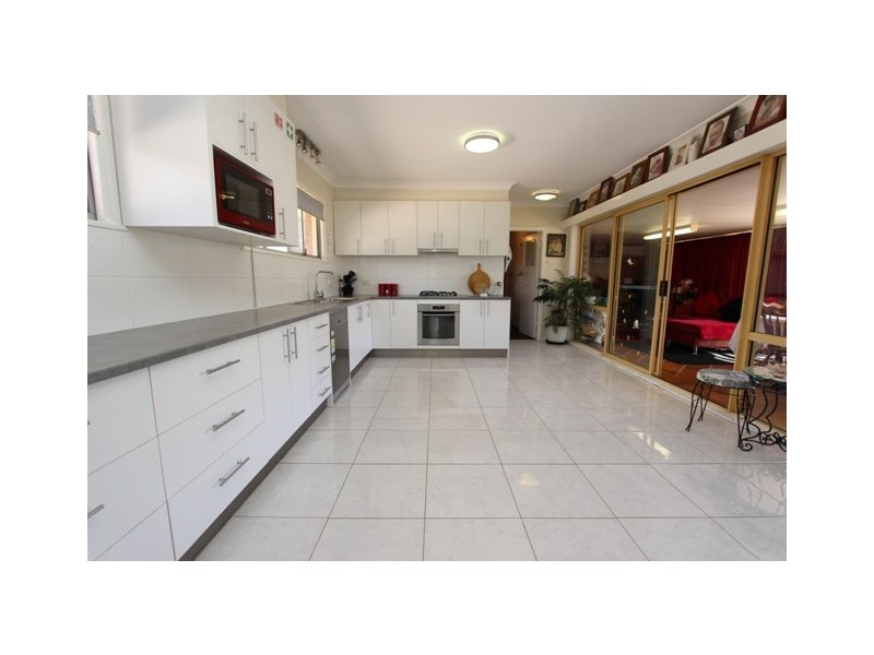 37 Edgell Street, Bathurst NSW 2795