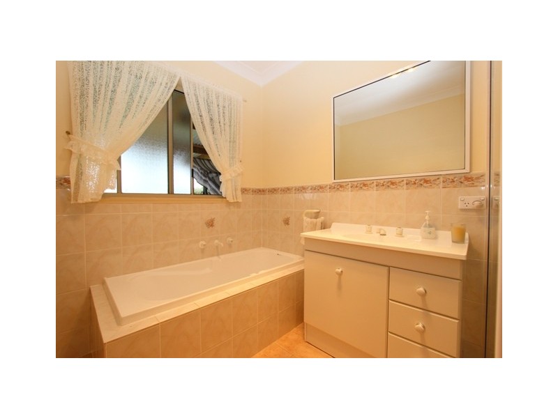 28 Reilly Lane, Bathurst NSW 2795