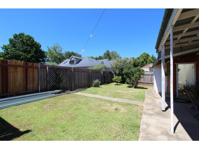 90 Mitre Street, Bathurst NSW 2795