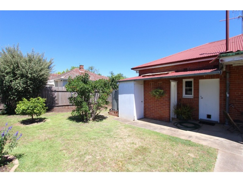 90 Mitre Street, Bathurst NSW 2795