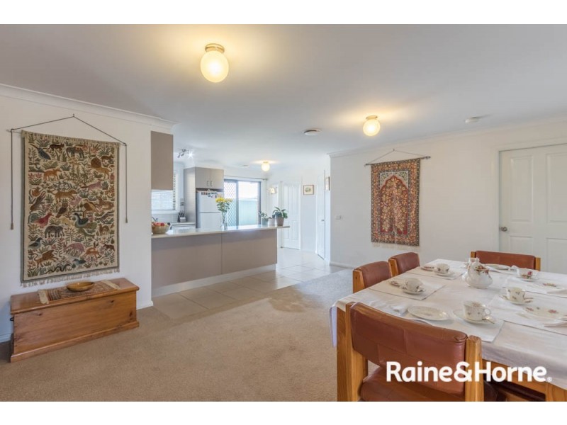 2 Hobson Close, Eglinton NSW 2795