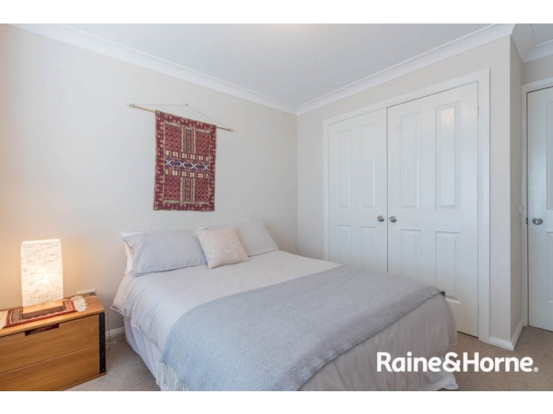2 Hobson Close, Eglinton NSW 2795