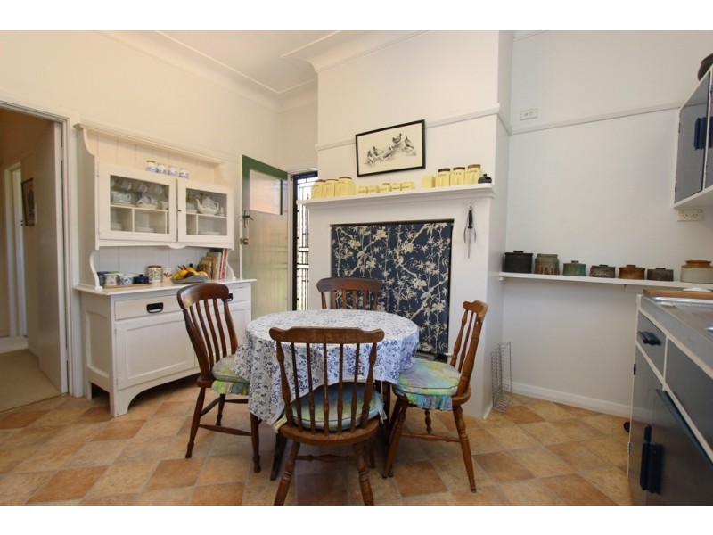 128 Mitre Street, Bathurst NSW 2795