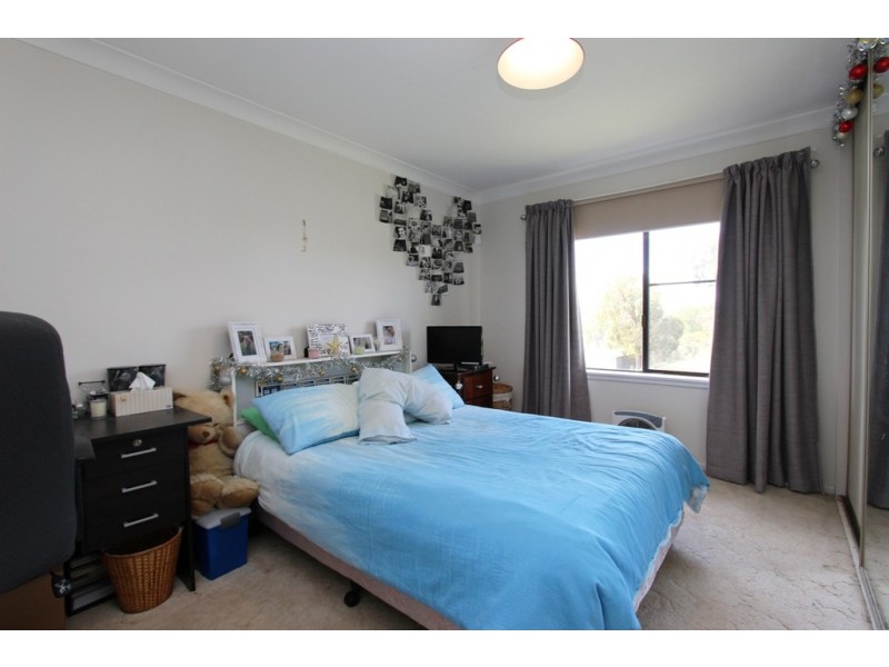 10 Deniehy Place, Windradyne NSW 2795