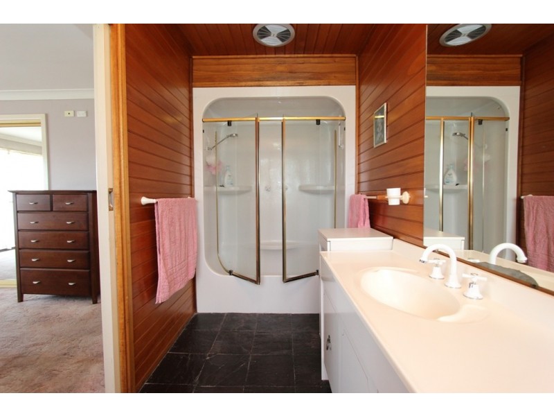 10 Deniehy Place, Windradyne NSW 2795