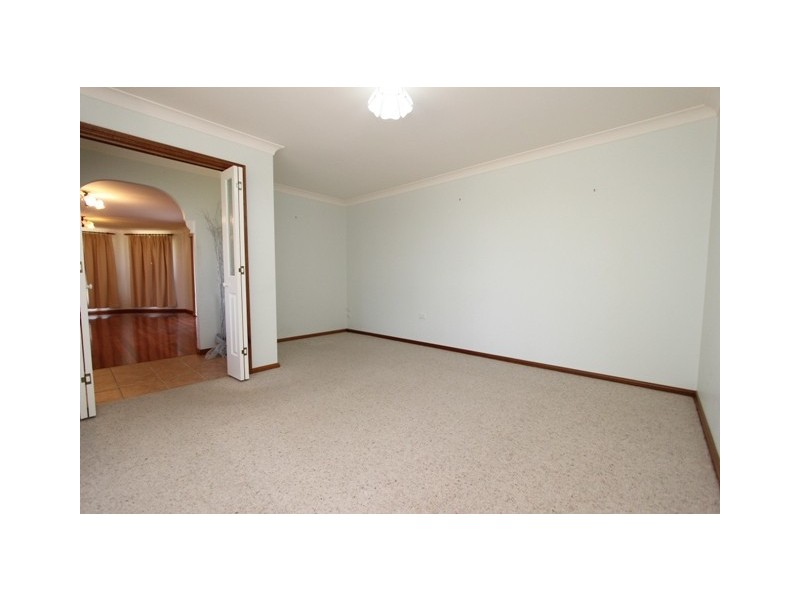 10 Rosemont Avenue, Kelso NSW 2795