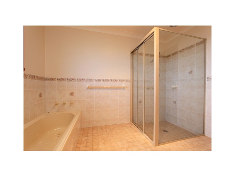 10 Rosemont Avenue, Kelso NSW 2795