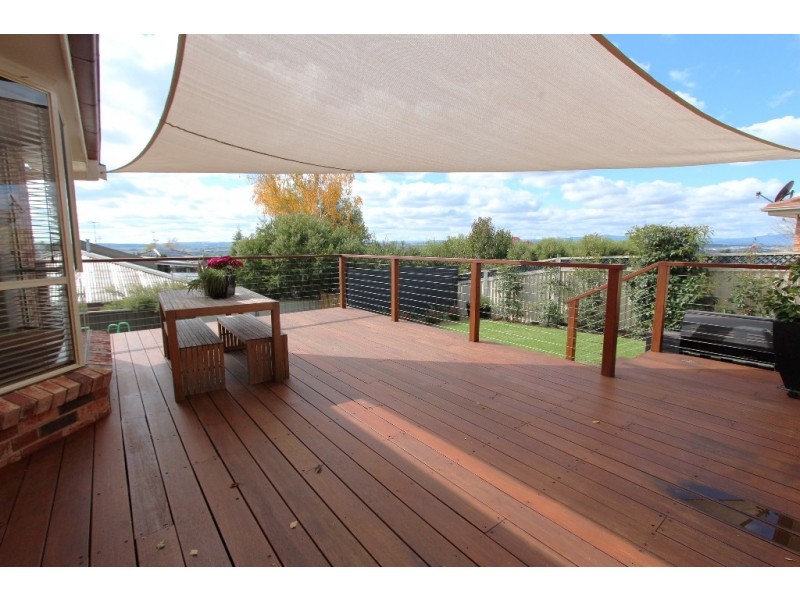10 Parson Close, West Bathurst NSW 2795