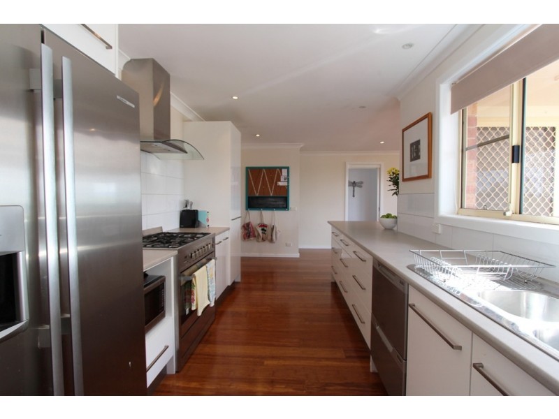 10 Parson Close, West Bathurst NSW 2795