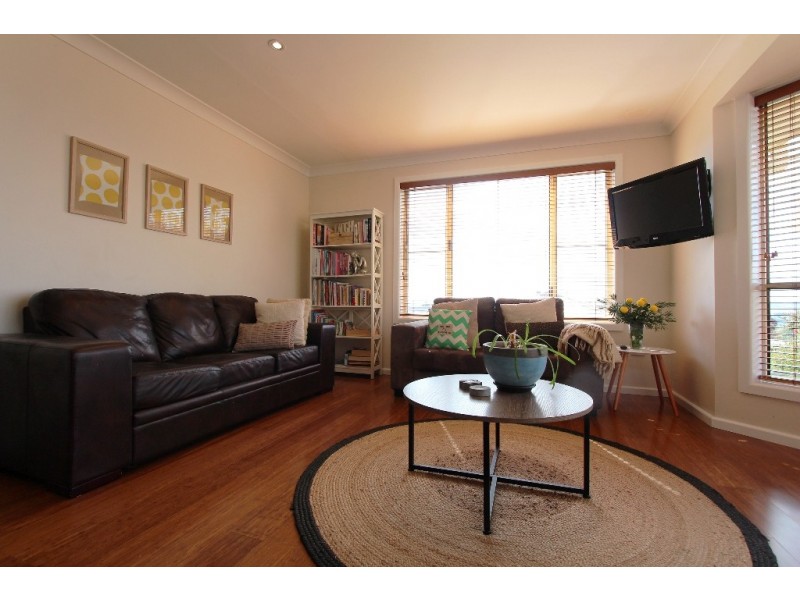 10 Parson Close, West Bathurst NSW 2795