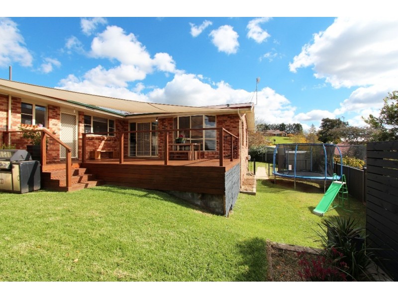10 Parson Close, West Bathurst NSW 2795