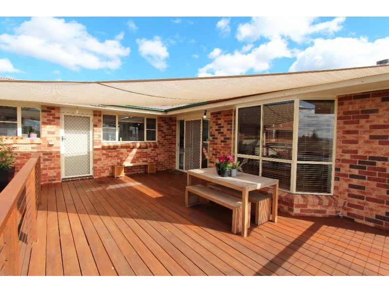 10 Parson Close, West Bathurst NSW 2795