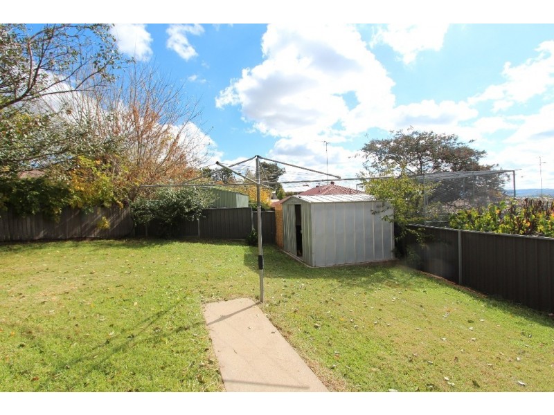 10 Parson Close, West Bathurst NSW 2795