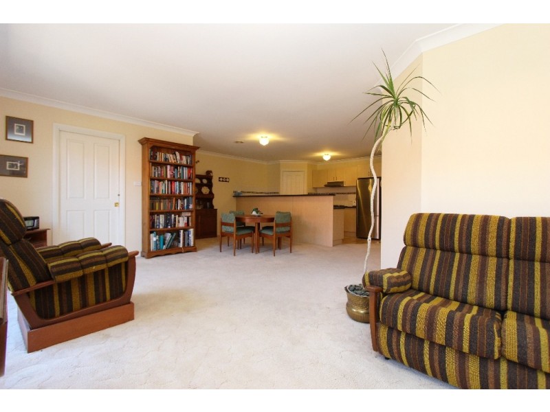 8/171 Keppel Street, Bathurst NSW 2795