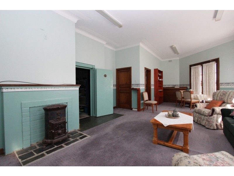 15 Olive Street, Mandurama NSW 2792