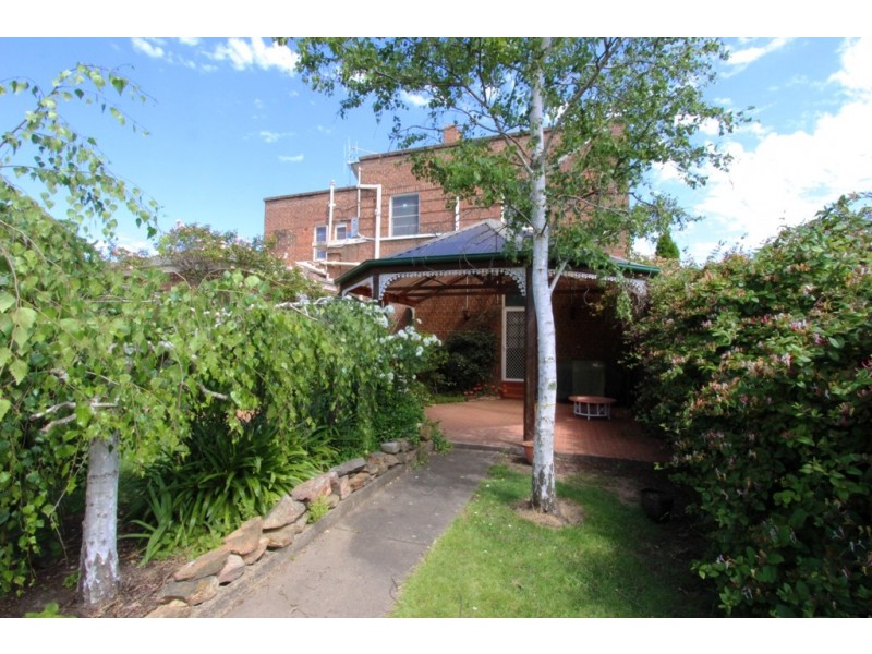 15 Olive Street, Mandurama NSW 2792