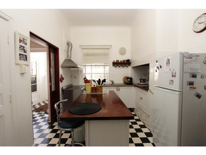 15 Olive Street, Mandurama NSW 2792