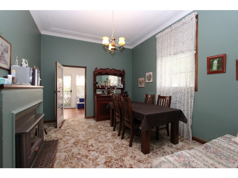 15 Olive Street, Mandurama NSW 2792