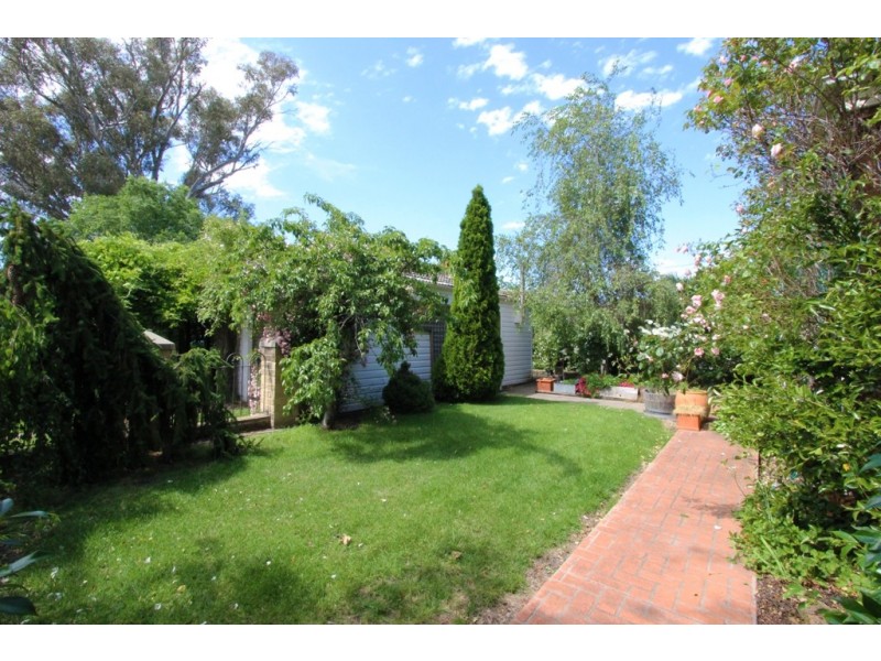 15 Olive Street, Mandurama NSW 2792