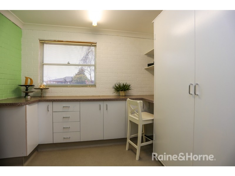 9 Colville Street, Bathurst NSW 2795