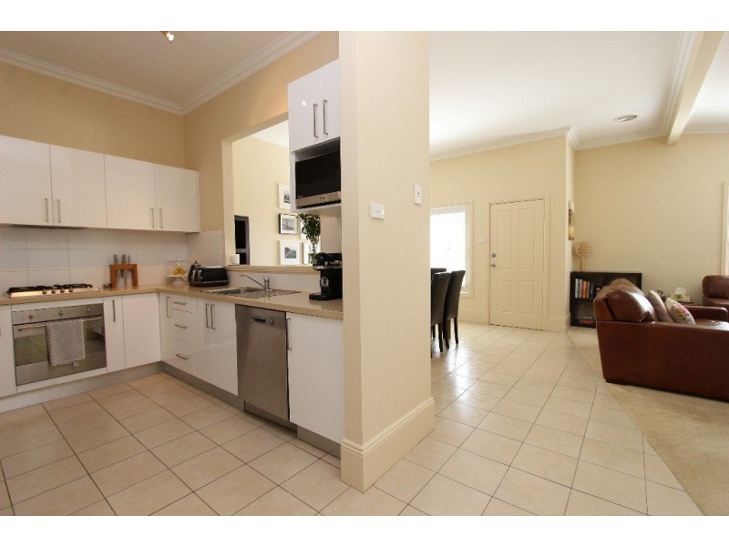 301 Russell Street, Bathurst NSW 2795