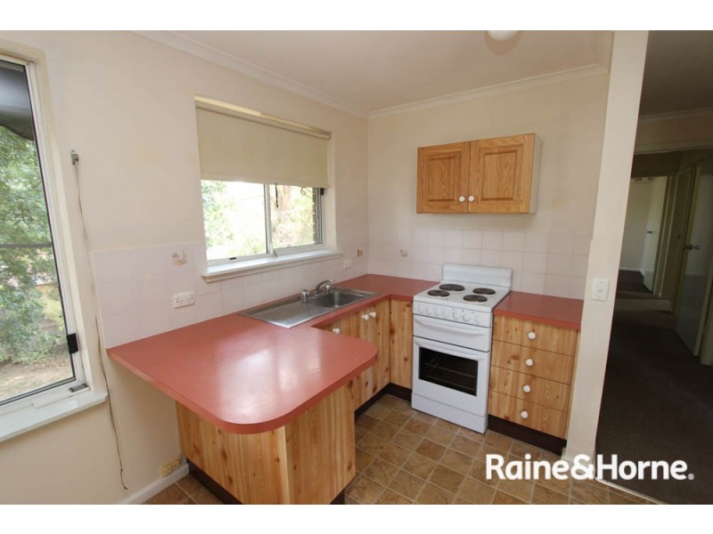 15 College Rd, South Bathurst NSW 2795