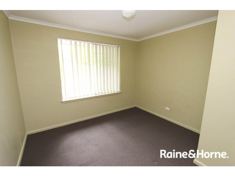 15 College Rd, South Bathurst NSW 2795