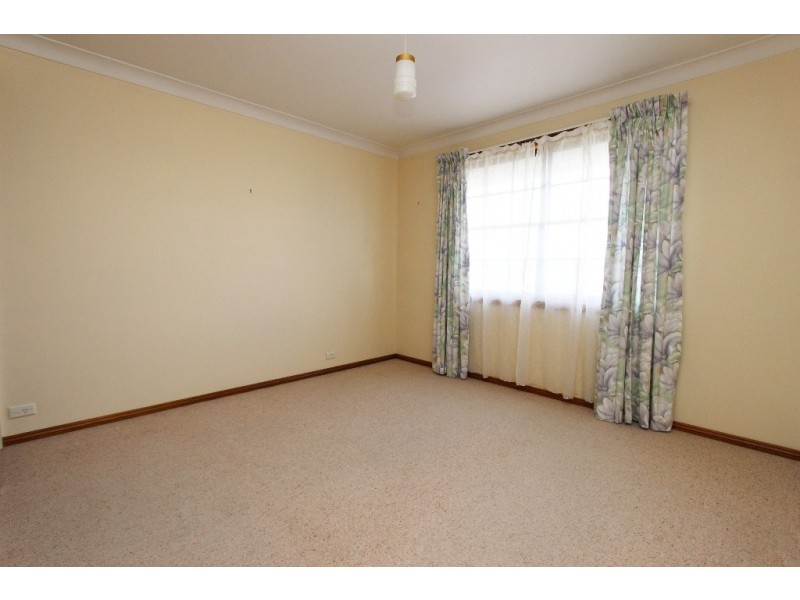 29 Blandford Street, Bathurst NSW 2795