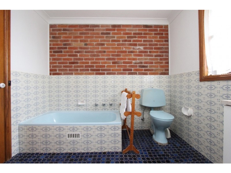 29 Blandford Street, Bathurst NSW 2795