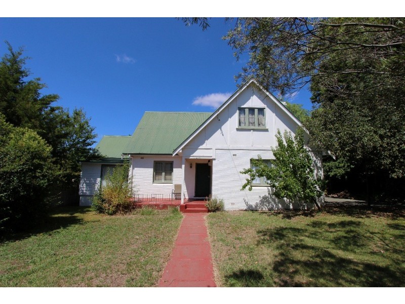 294 Piper Street, Bathurst NSW 2795