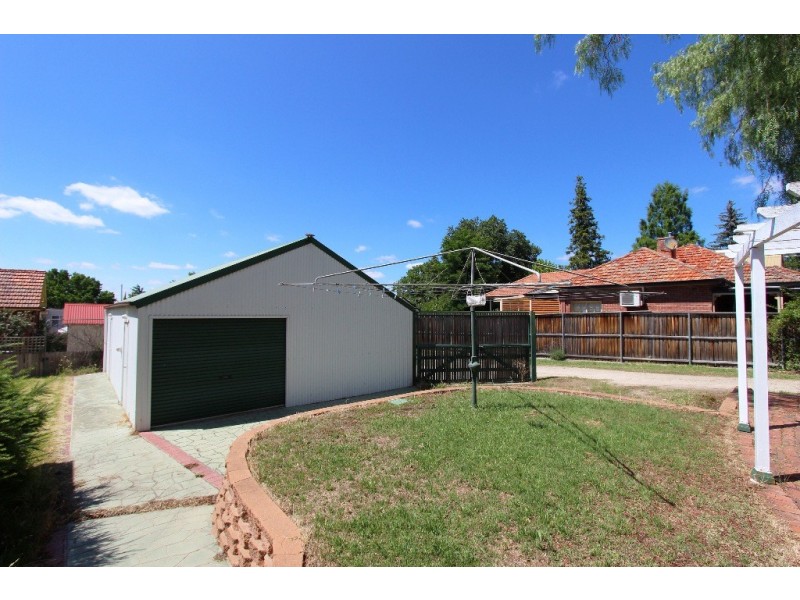 294 Piper Street, Bathurst NSW 2795