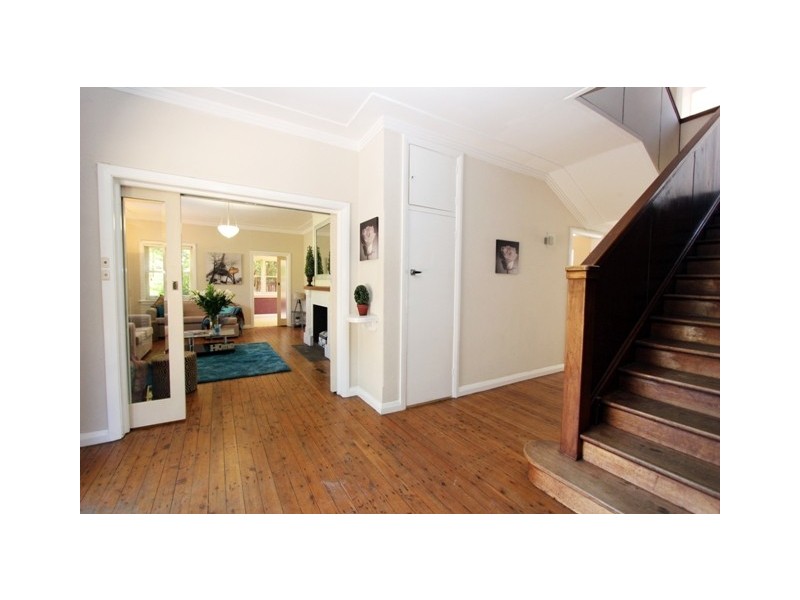 111 Rocket Street, Bathurst NSW 2795