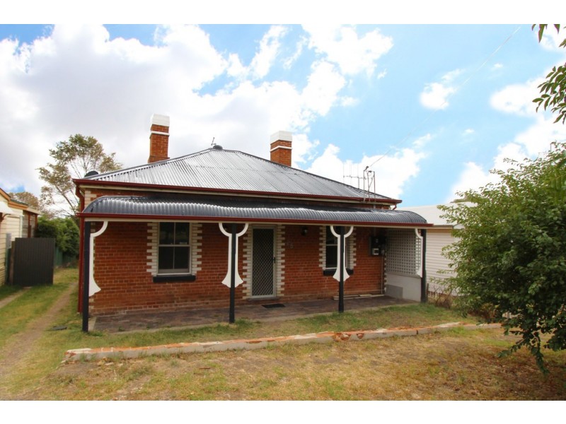 25 Brilliant Street, Bathurst NSW 2795