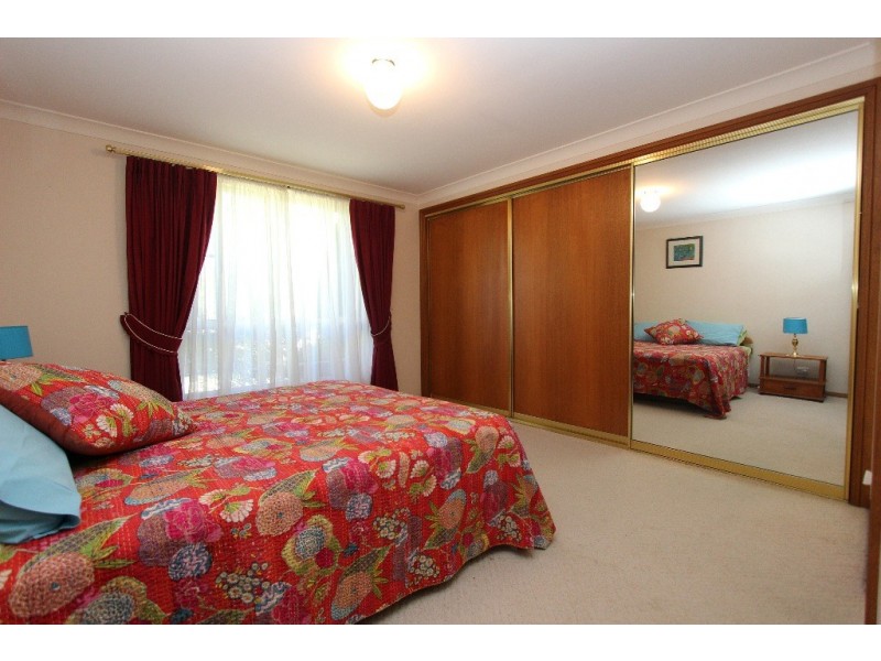 60 Opperman Way, Windradyne NSW 2795