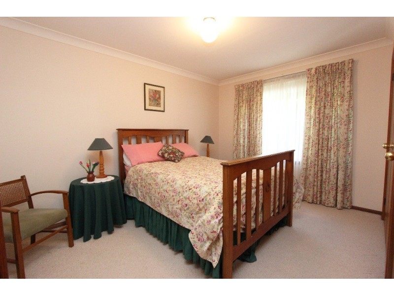 60 Opperman Way, Windradyne NSW 2795