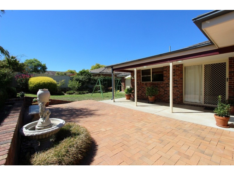 60 Opperman Way, Windradyne NSW 2795