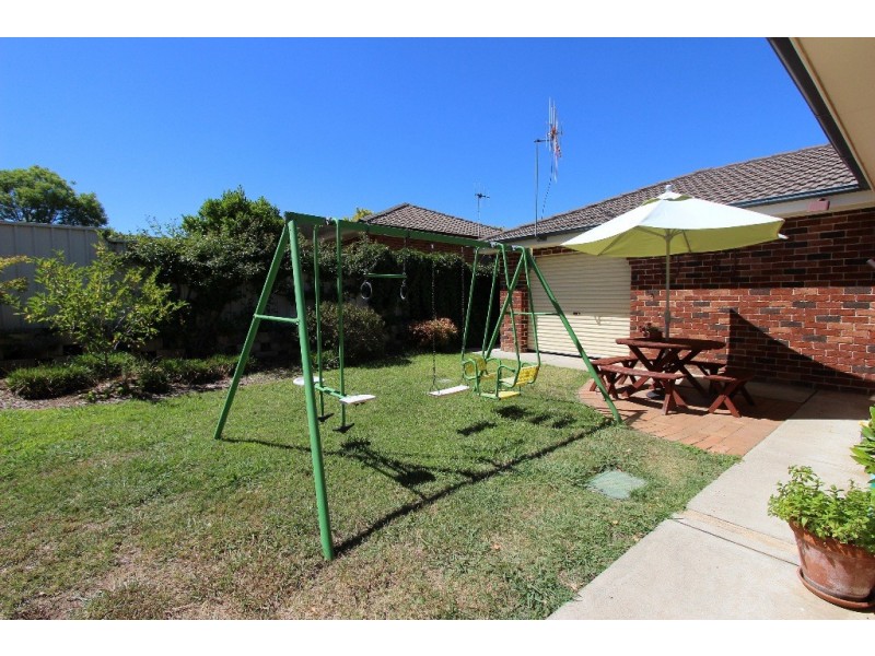 60 Opperman Way, Windradyne NSW 2795