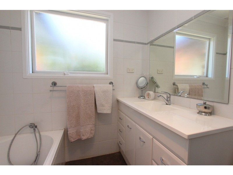 24 Marsden Lane, Kelso NSW 2795