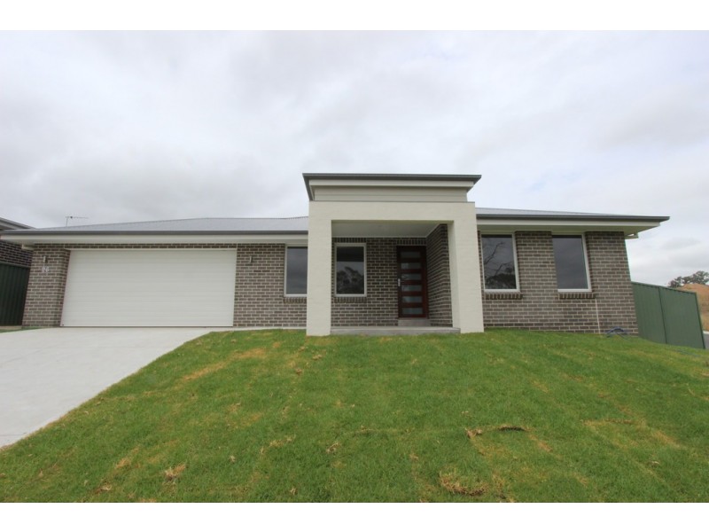 26 Governors Pde, Bathurst NSW 2795