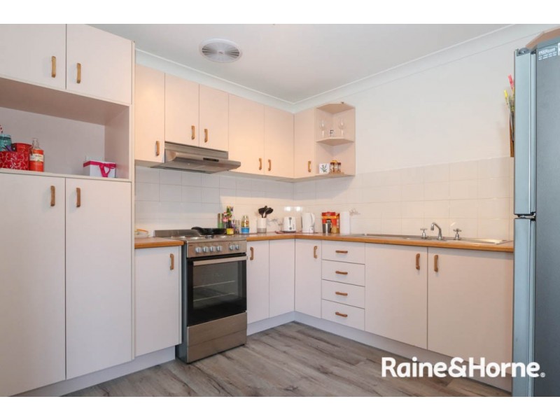 7/174 Keppel Street, Bathurst NSW 2795