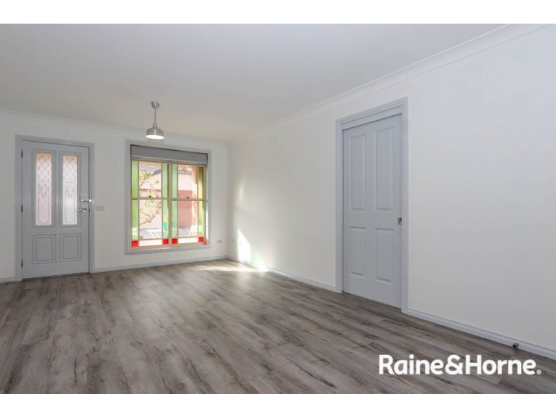 7/174 Keppel Street, Bathurst NSW 2795