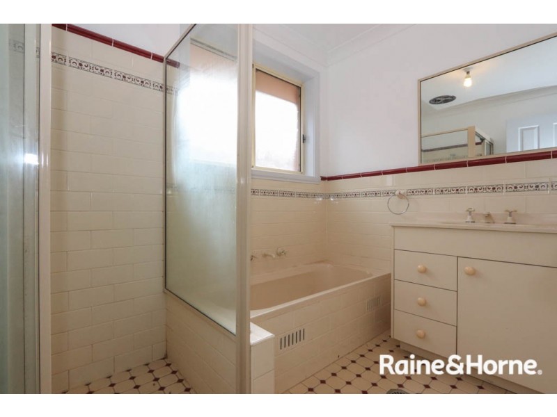 7/174 Keppel Street, Bathurst NSW 2795