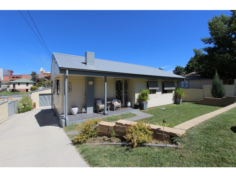 22 Beddie Street, Bathurst NSW 2795