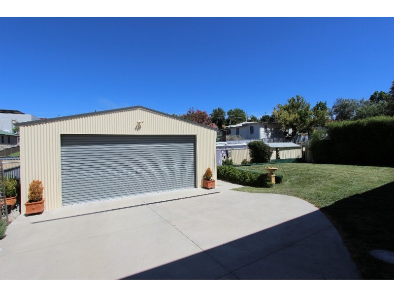 22 Beddie Street, Bathurst NSW 2795