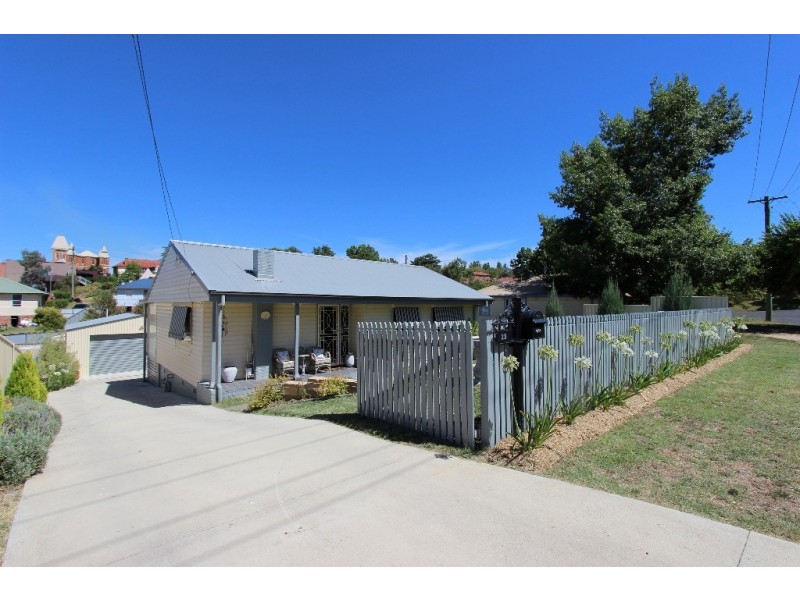22 Beddie Street, Bathurst NSW 2795